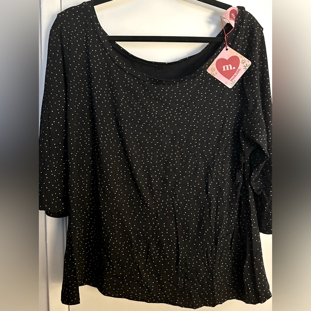 Made 590 Top size 4x (20-22 u.s. Size)